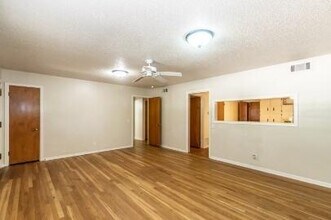 3801 26th St in Lubbock, TX - Building Photo - Building Photo