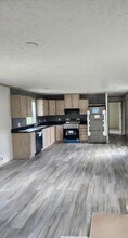 5900 Osage Rd in Waterloo, IA - Building Photo - Building Photo