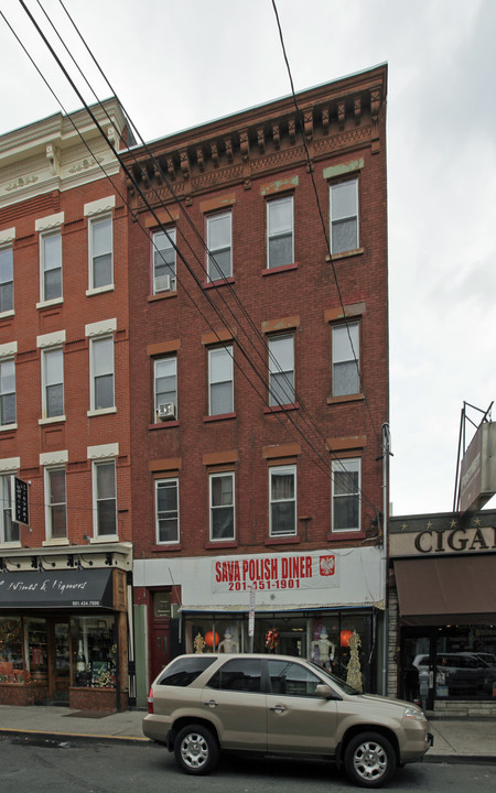 346 Grove St in Jersey City, NJ - Building Photo