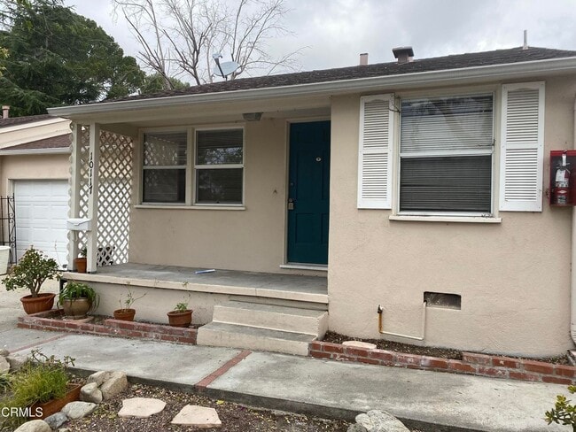 property at 10117 Haines Canyon Ave