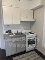 164 Stewart St in Peterborough, ON - Building Photo
