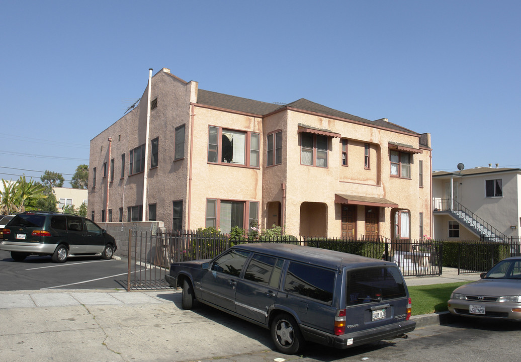 730 N St Andrews Pl in Los Angeles, CA - Building Photo