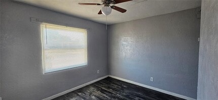 424 N Charles St in Daytona Beach, FL - Foto de edificio - Building Photo