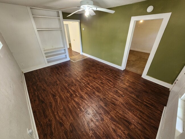 426 W 5th in Ada, OK - Foto de edificio - Building Photo