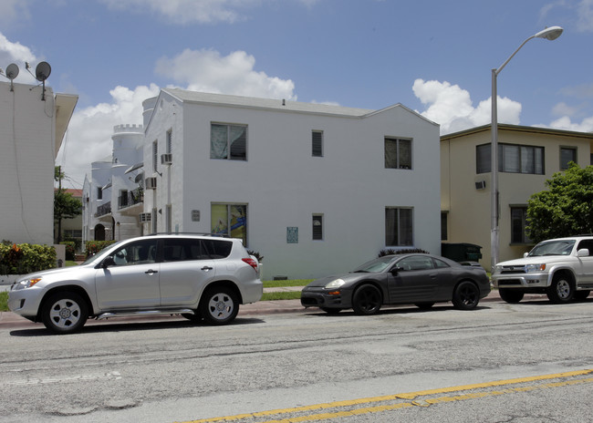 White Castle in Miami Beach, FL - Foto de edificio - Building Photo