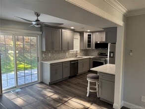 16 Huntington Commons in Yaphank, NY - Building Photo - Building Photo