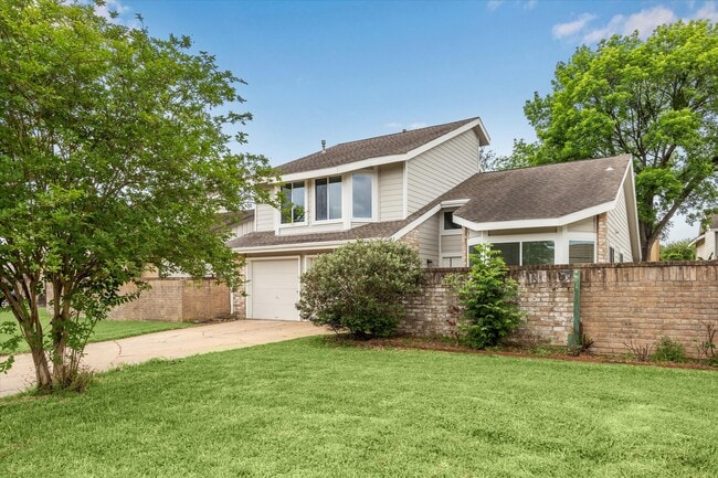 13511 Windchase Ct in Houston, TX - Building Photo - Building Photo