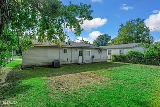 1222 Lampkin St in Bossier City, LA - Building Photo - Building Photo