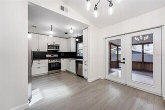 104 N Glenwood Ave in Orlando, FL - Building Photo - Building Photo