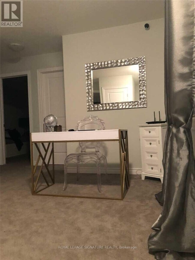 98 Shoreview Pl in Hamilton, ON - Building Photo - Building Photo