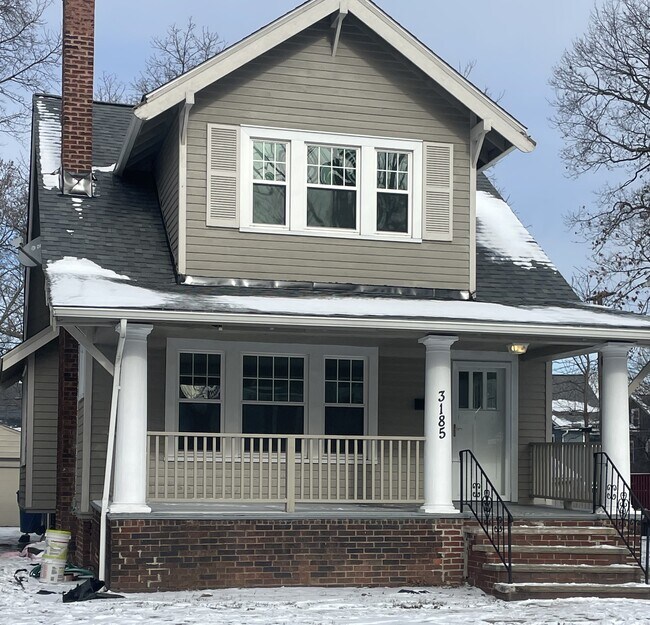 3185 Sycamore Rd Rentals in Cleveland Heights, OH