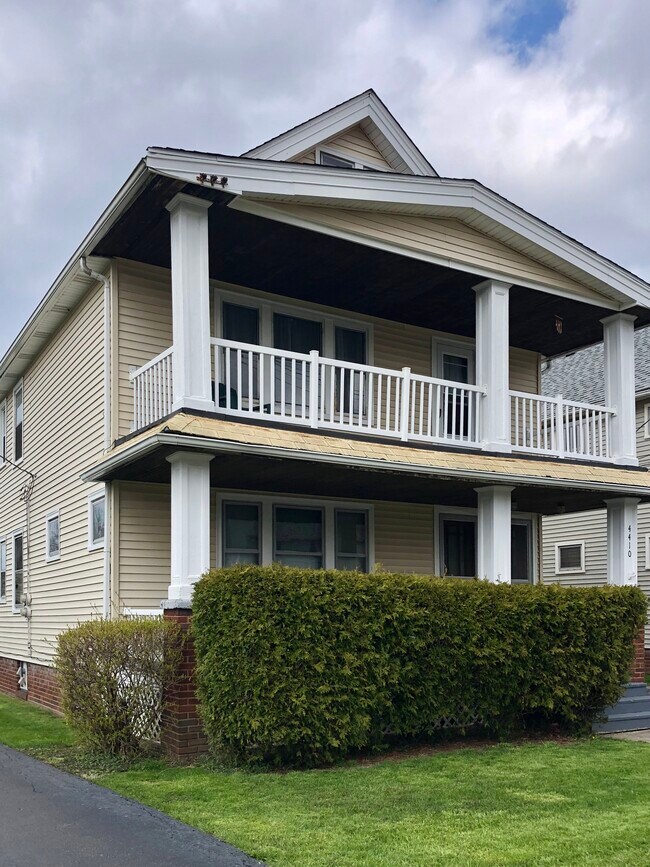 4410 Gifford Ave Apartments and Nearby Cleveland Apartments For Rent