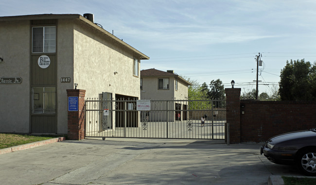 Polo Classic Jr. Apartments in San Bernardino, CA - Foto de edificio - Building Photo