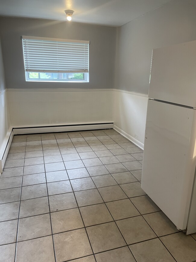 332 Guelph Line in Burlington, ON - Building Photo - Building Photo