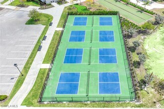 201 Indies Dr E in Naples, FL - Building Photo - Building Photo