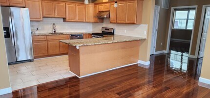 25 Cottage St, Unit 3 in Newark, NJ - Building Photo - Building Photo