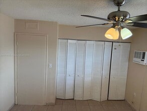 4751 NW 195th Terrace in Miami Gardens, FL - Building Photo - Building Photo