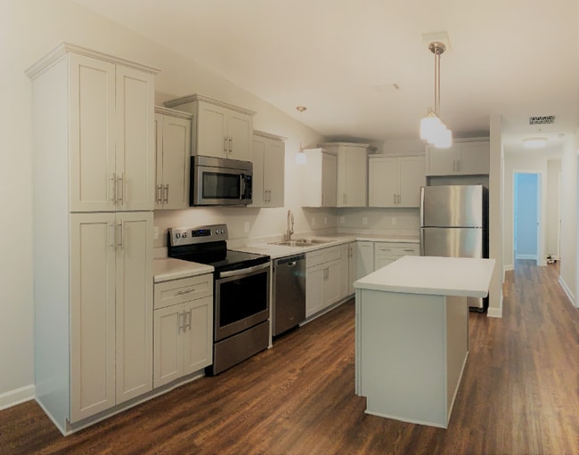 property at 4640 Crossing Ct