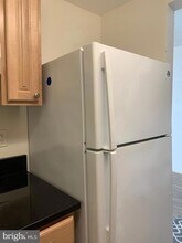 4 Monroe St, Unit 911 in Rockville, MD - Building Photo - Building Photo