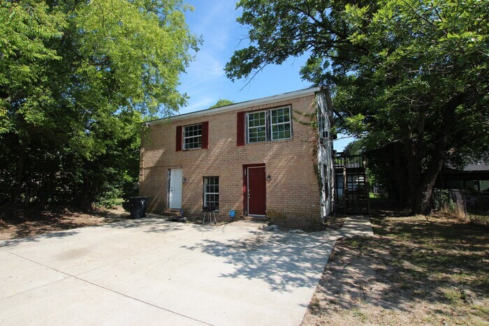 1523 W 2nd St in Tyler, TX - Building Photo