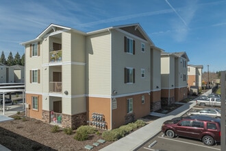 Peterson Place in Folsom, CA - Building Photo - Building Photo