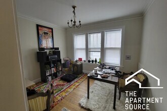 3701 N Hoyne Ave, Unit 1 in Chicago, IL - Foto de edificio - Building Photo