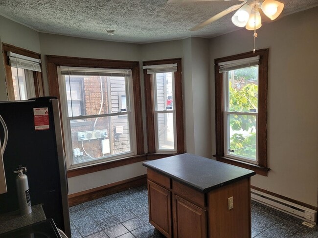 property at 319 E 18th Ave