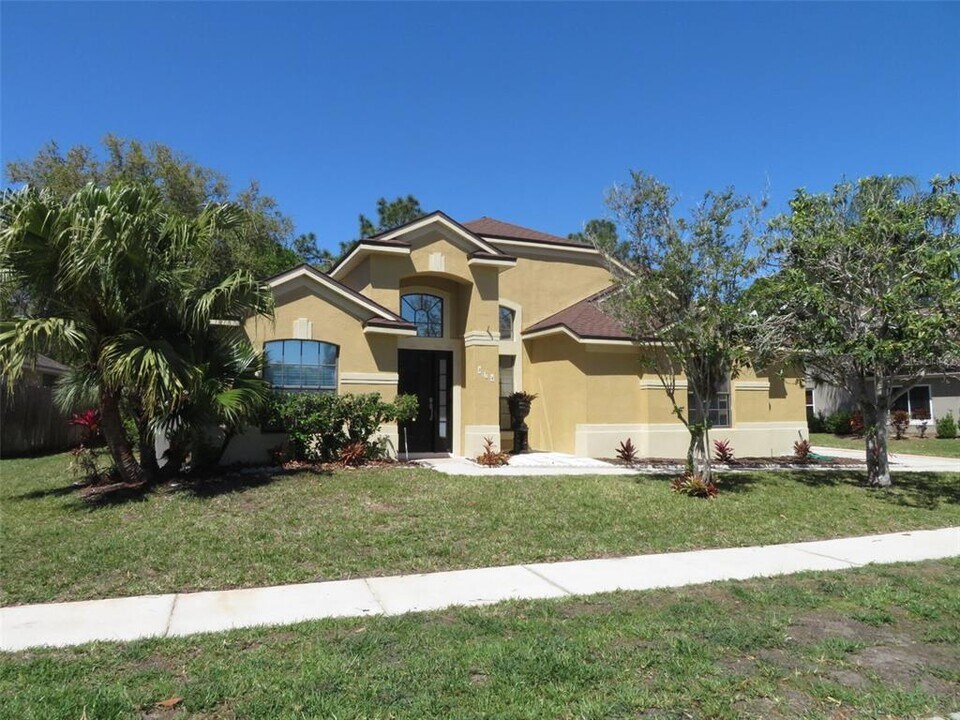 824 Oak Chase Dr in Orlando, FL - Building Photo