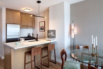 560 W 43rd St-Unit -31E in New York, NY - Foto de edificio - Building Photo