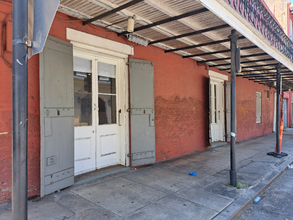 945 Chartres St in New Orleans, LA - Building Photo - Building Photo