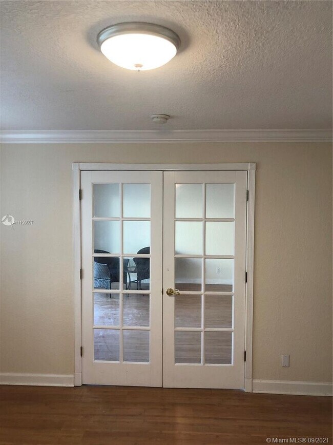 1501 E Broward Blvd in Fort Lauderdale, FL - Building Photo - Building Photo