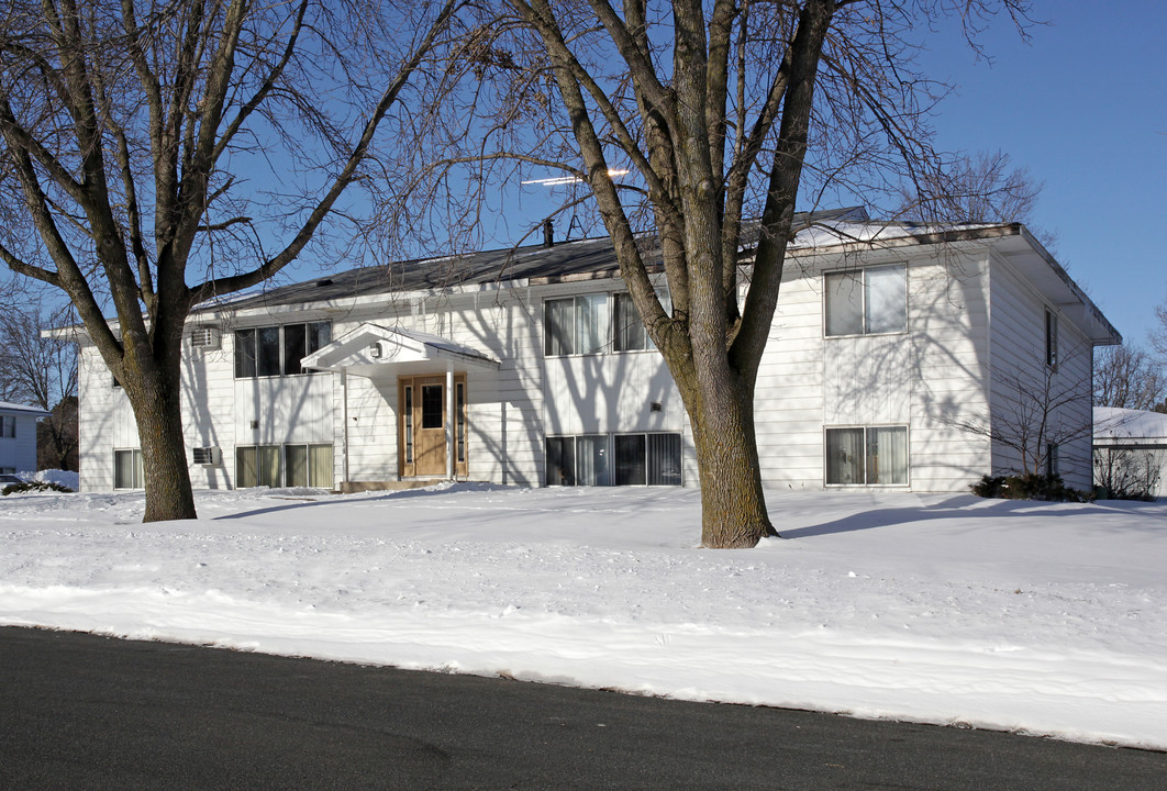 Centennial & Heritage Apartments in Farmington, MN - Building Photo