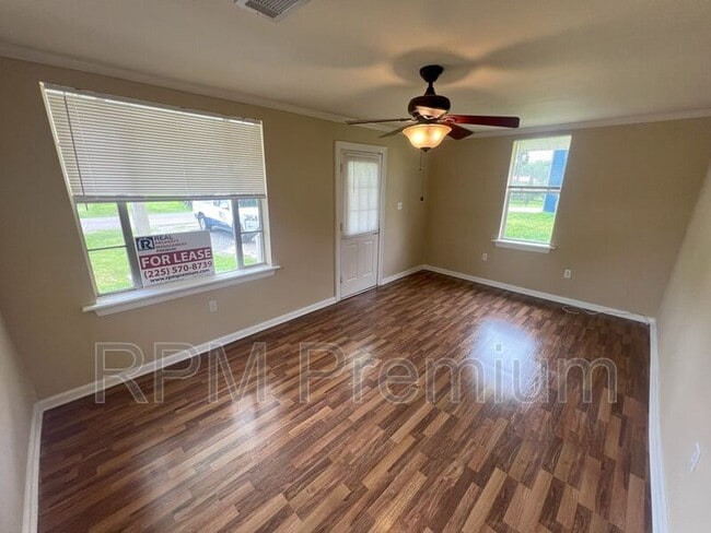 816 Ave A in Port Allen, LA - Building Photo - Building Photo