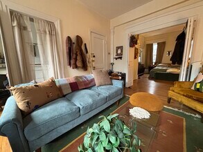 69 Charles St, Unit 1 in Boston, MA - Building Photo - Building Photo