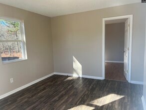 499 Bushberry Rd in Pelion, SC - Building Photo - Building Photo