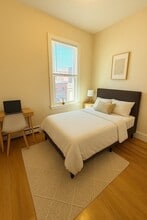 22 S Huntington Ave, Unit 3 in Boston, MA - Building Photo - Building Photo