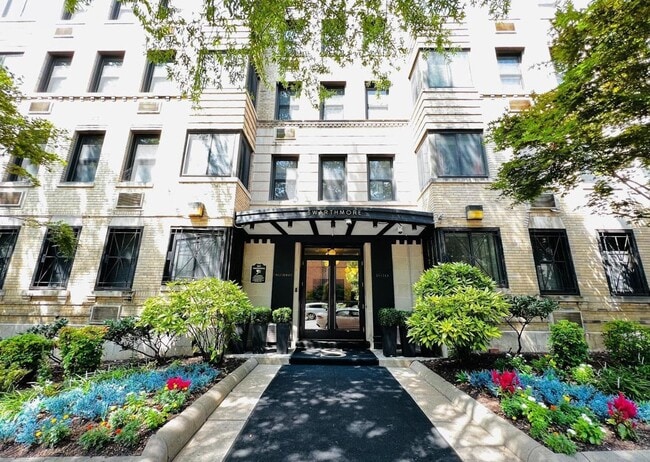 property at 1010 25th St NW