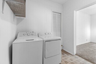 110 Blackman St, Unit B in Clarksville, TN - Building Photo - Building Photo