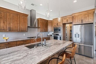 5454 West Copper Cliffs Way in Hurricane, UT - Building Photo - Building Photo