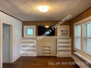38 Vance Crescent St in Asheville, NC - Building Photo - Building Photo