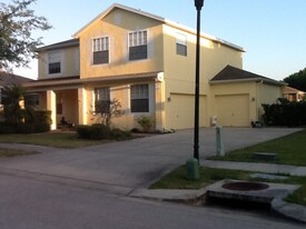 5522 Lake Leta Blvd in Tampa, FL - Building Photo