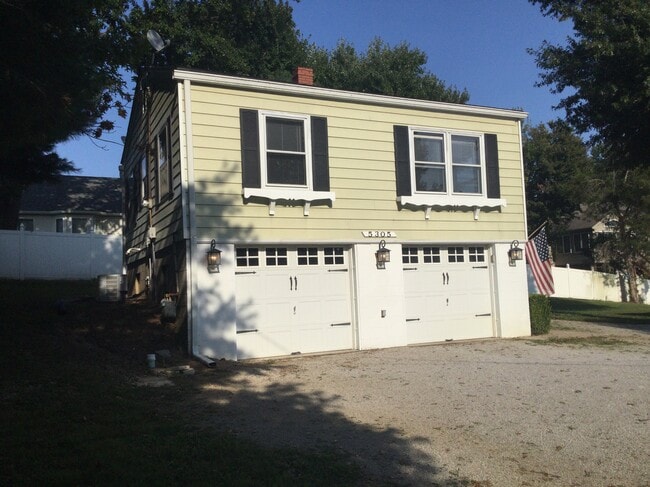 5305 Pierce Ln in Godfrey, IL - Building Photo - Building Photo