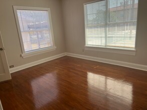 111 S Audubon Dr in San Antonio, TX - Building Photo - Building Photo