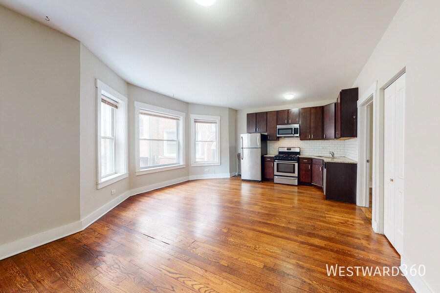 1662.5 W Farwell Ave in Chicago, IL - Building Photo