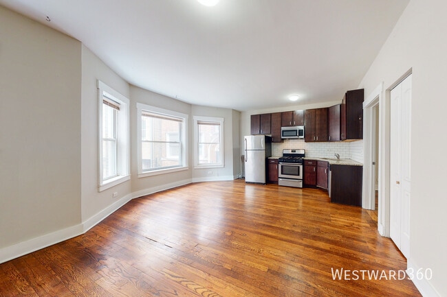 1662.5 W Farwell Ave