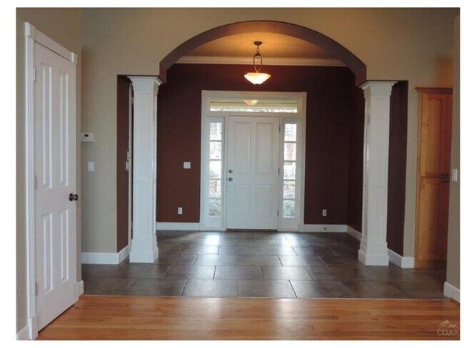 3334 NW Bungalow Dr in Bend, OR - Building Photo - Building Photo