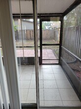 14021 Village Terrace Dr in Tampa, FL - Building Photo - Building Photo