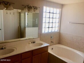 3112 Tierra Bowles Dr in El Paso, TX - Building Photo - Building Photo