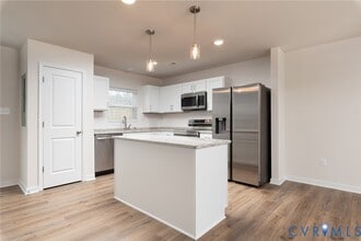 5327 Chamberlayne Rd in Richmond, VA - Building Photo - Building Photo