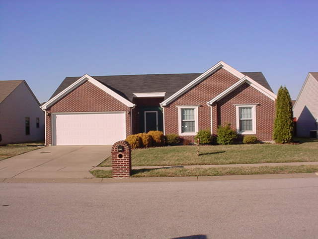 2431 Cascades Pt in Owensboro, KY - Foto de edificio - Building Photo